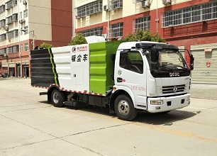 程力威牌CLW5080TXCE5型吸尘车